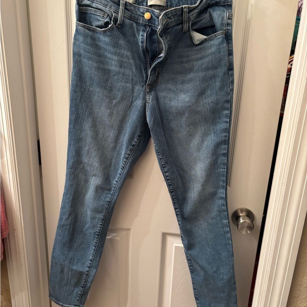 Universal Thread Light Blue Ankle Jeans